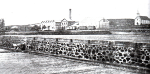 Capela de Nossa Senhora da Glória, atrás da Usina Amália que foi destruída por incendio nos anos 1930